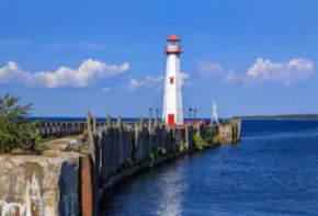 Cozy Studio Steps from Ferry Downtown St Ignace
